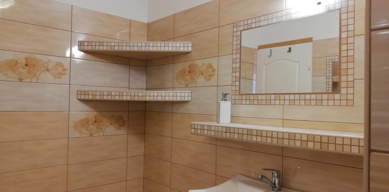 Apartment Ozgida Vendeghaz *