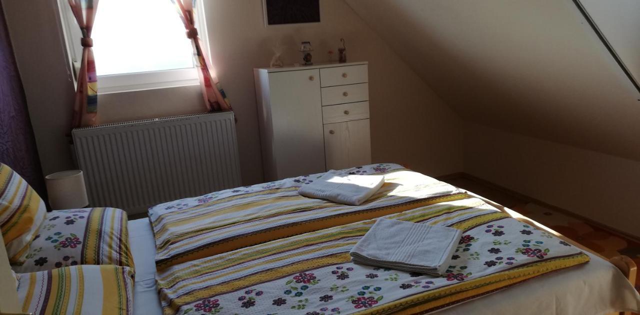 Ozgida Vendeghaz Apartment Egerszalok